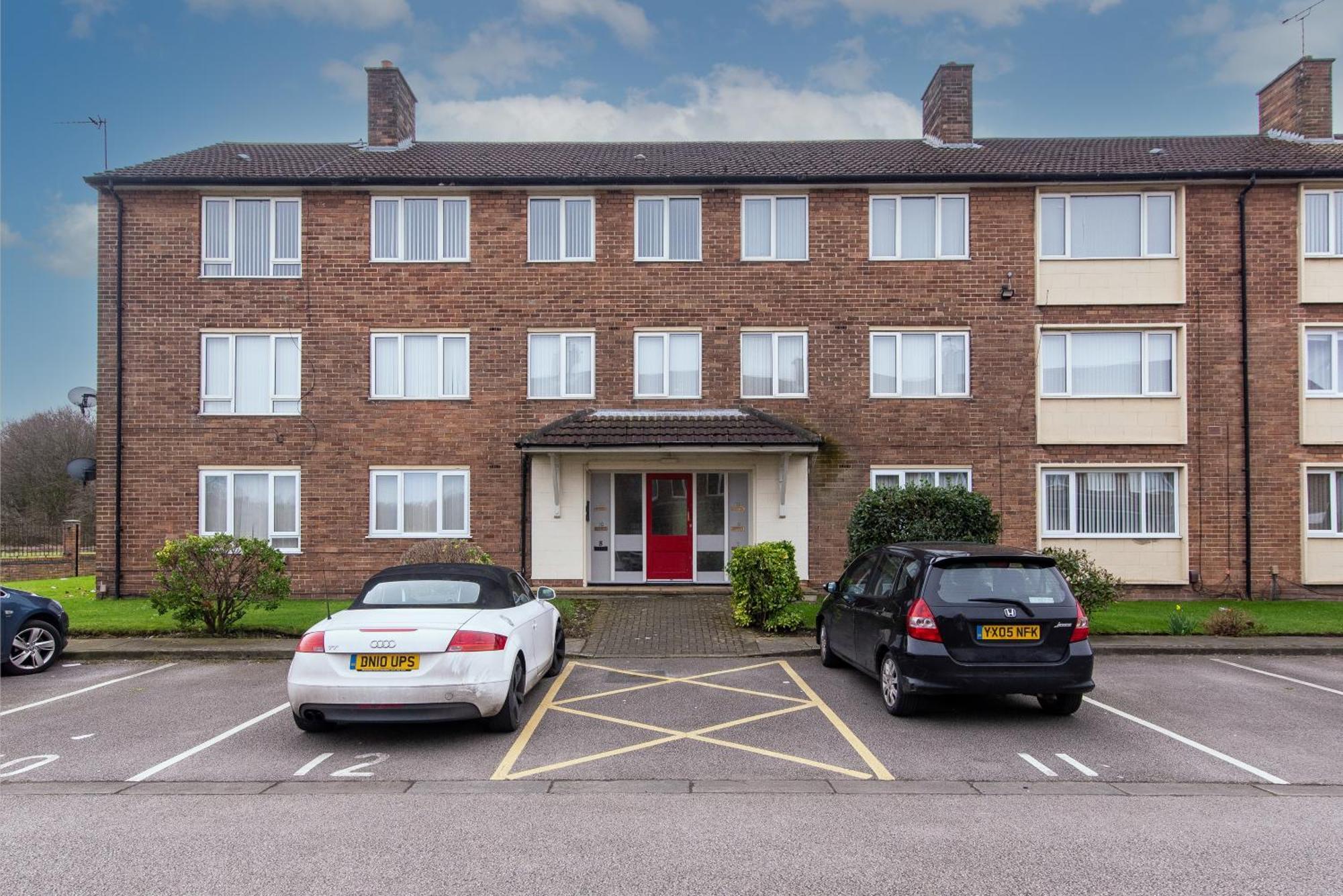 3 Bed Apartment - Perfect For Contractors Near Liverpool Airport Hale  Bagian luar foto